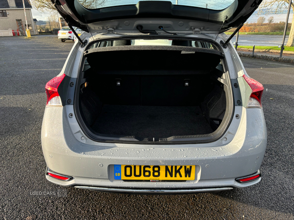 Toyota Auris HATCHBACK in Derry / Londonderry