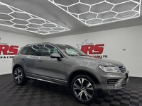 Volkswagen Touareg 3.0 TDI V6 BlueMotion Tech R-Line Tiptronic 4WD Euro 6 (s/s) 5dr in Tyrone