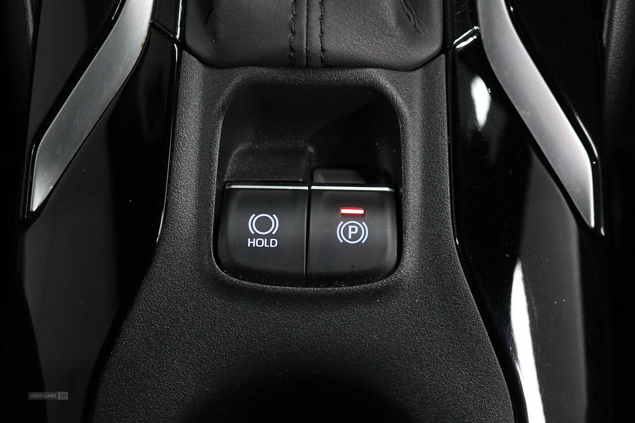 Jul 2021 Toyota Corolla 1.8 VVT-i Hybrid Icon 5dr CVT