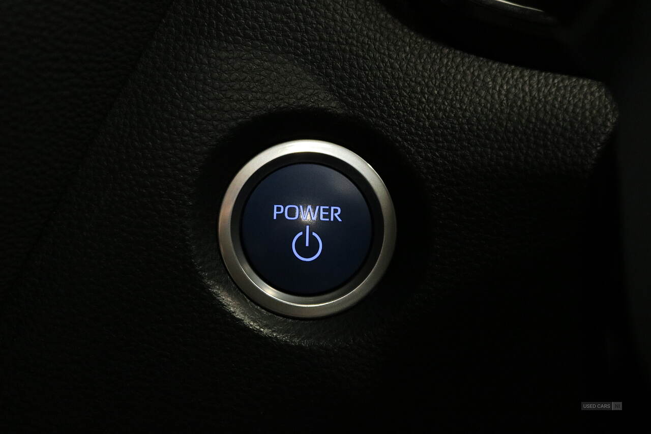 Jul 2021 Toyota Corolla 1.8 VVT-i Hybrid Icon 5dr CVT