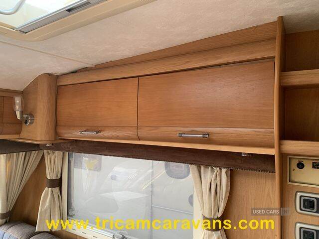 2006 Compass Rallye 524, 1 Owner, Side Dinette, End Washroom