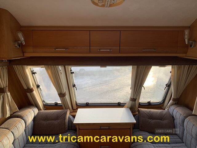 2006 Compass Rallye 524, 1 Owner, Side Dinette, End Washroom