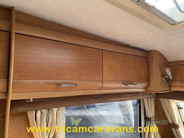 2006 Compass Rallye 524, 1 Owner, Side Dinette, End Washroom