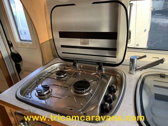 2006 Compass Rallye 524, 1 Owner, Side Dinette, End Washroom
