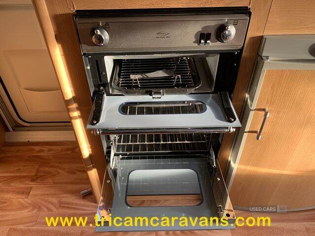 2006 Compass Rallye 524, 1 Owner, Side Dinette, End Washroom