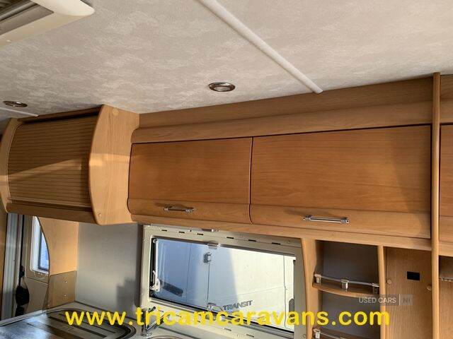 2006 Compass Rallye 524, 1 Owner, Side Dinette, End Washroom