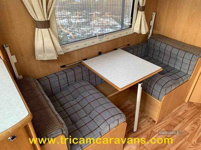 2006 Compass Rallye 524, 1 Owner, Side Dinette, End Washroom