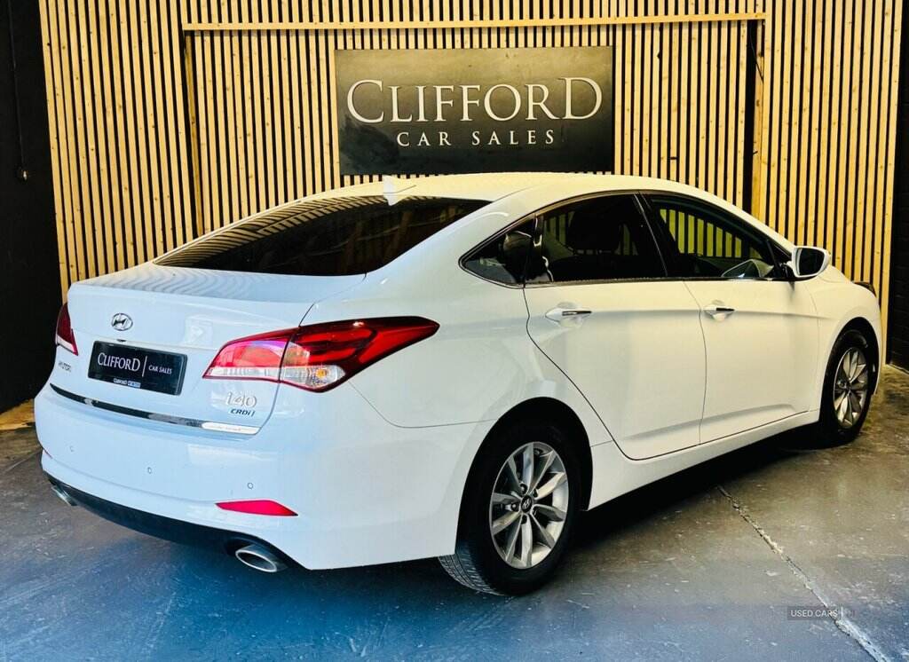 Sep 2017 Hyundai i40 1.7 CRDi [115] Blue Drive SE Nav 4dr
