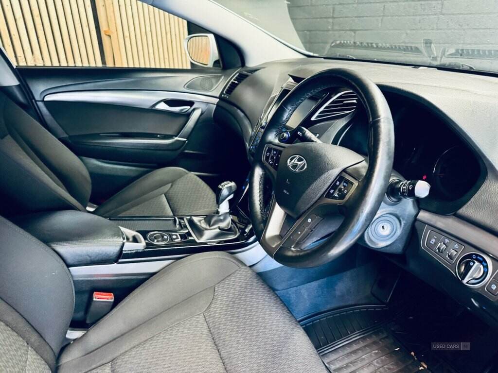 Sep 2017 Hyundai i40 1.7 CRDi [115] Blue Drive SE Nav 4dr