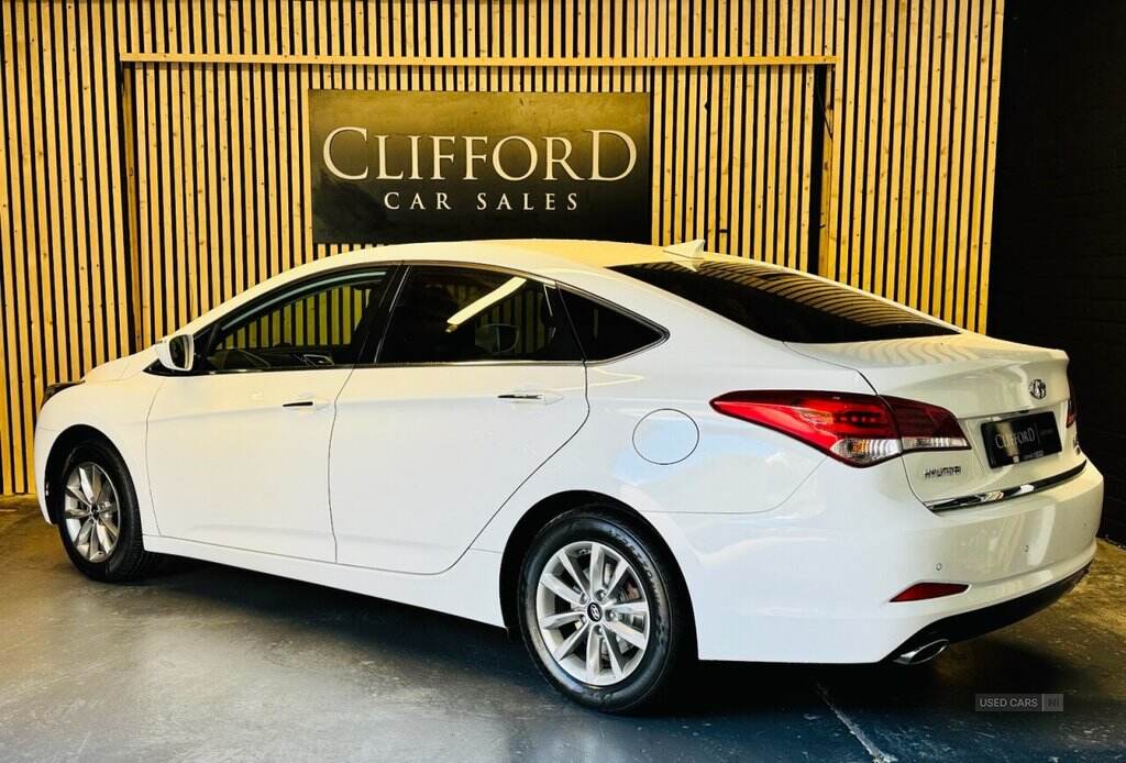 Sep 2017 Hyundai i40 1.7 CRDi [115] Blue Drive SE Nav 4dr