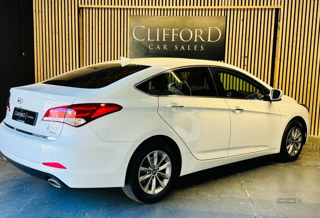 Sep 2017 Hyundai i40 1.7 CRDi [115] Blue Drive SE Nav 4dr