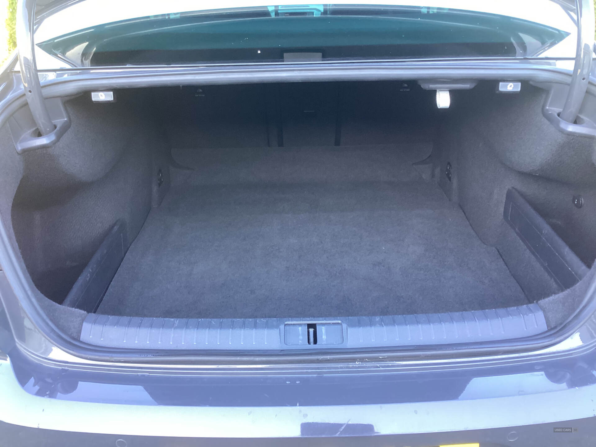 Volkswagen Passat DIESEL SALOON in Down