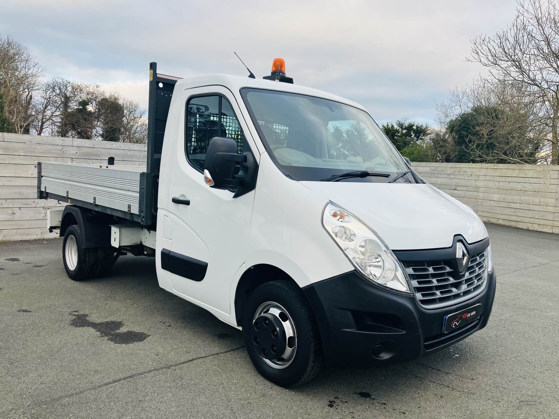 Renault Master MWB DIESEL RWD in Down