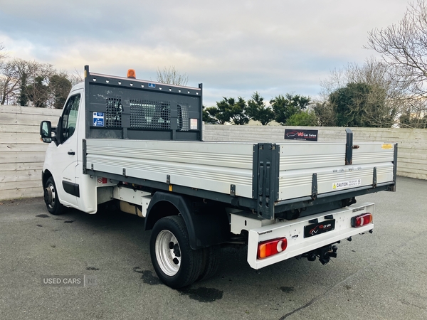 Renault Master MWB DIESEL RWD in Down