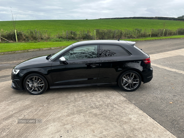 Audi A3 HATCHBACK in Down