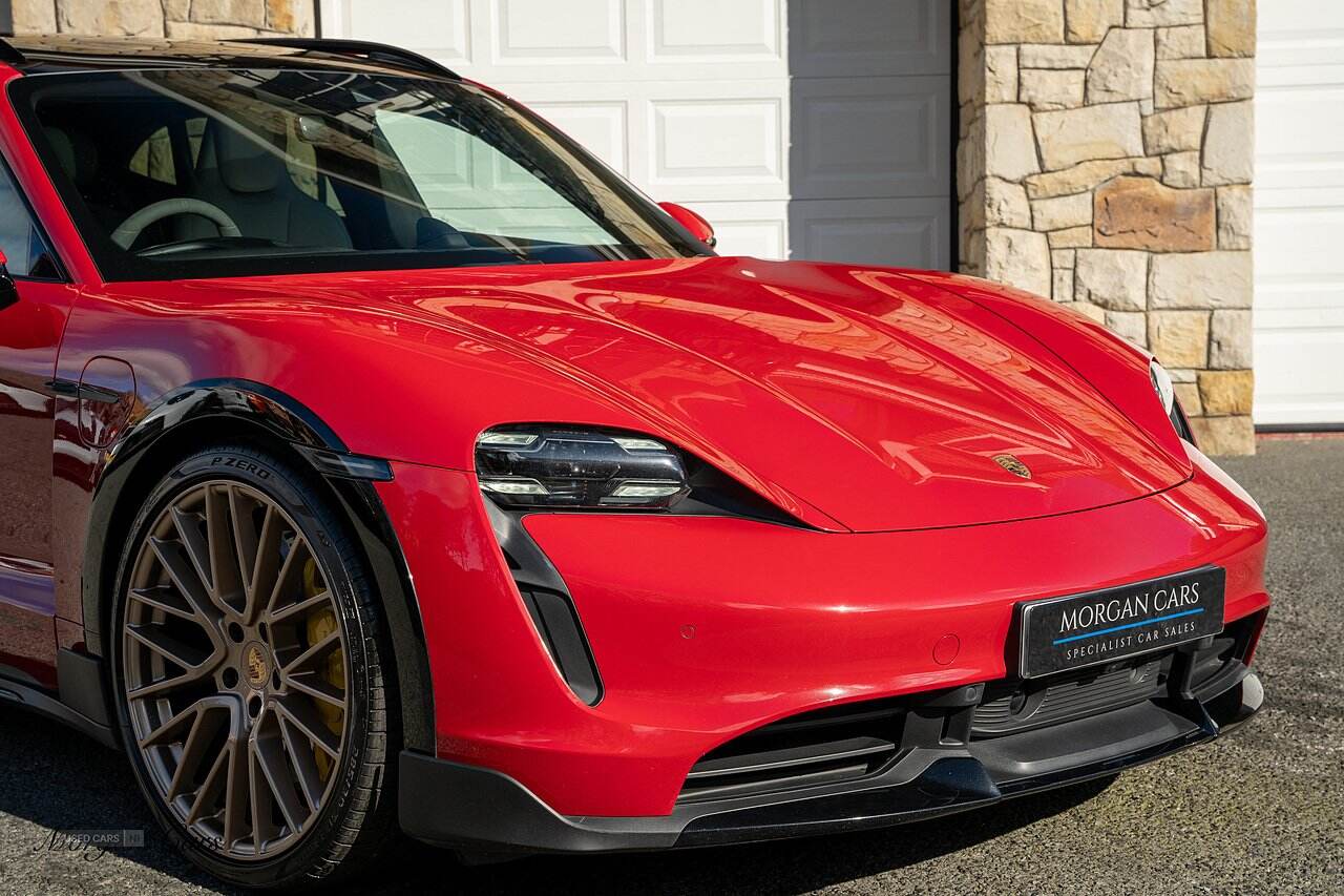 Oct 2021 Porsche Taycan 560kW Turbo S 93kWh 5dr Auto
