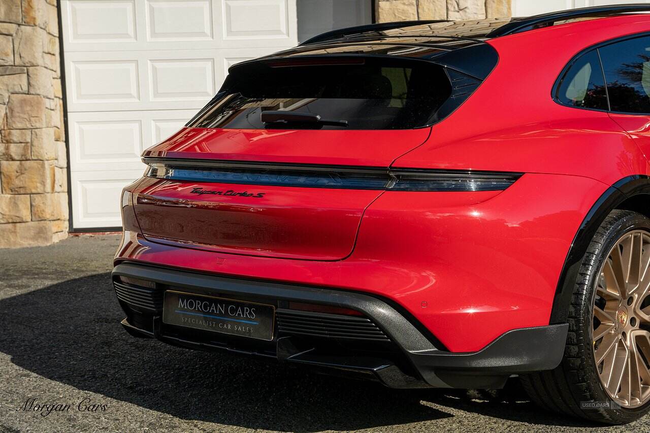 Oct 2021 Porsche Taycan 560kW Turbo S 93kWh 5dr Auto
