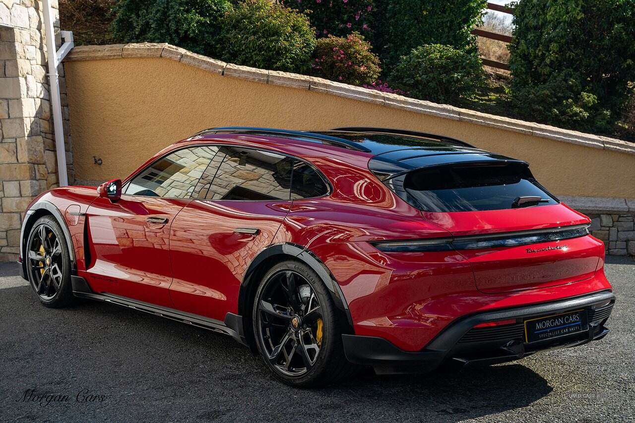 Oct 2021 Porsche Taycan 560kW Turbo S 93kWh 5dr Auto