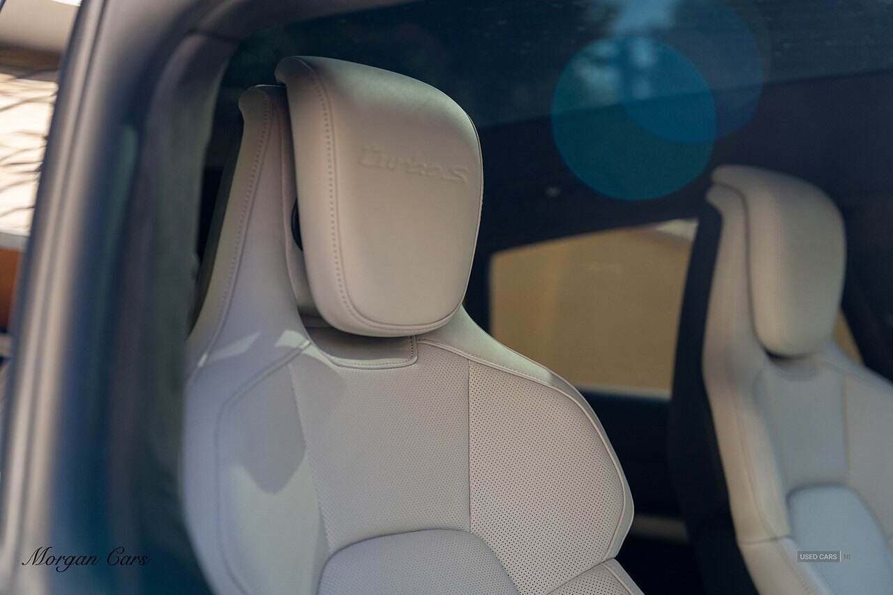 Oct 2021 Porsche Taycan 560kW Turbo S 93kWh 5dr Auto