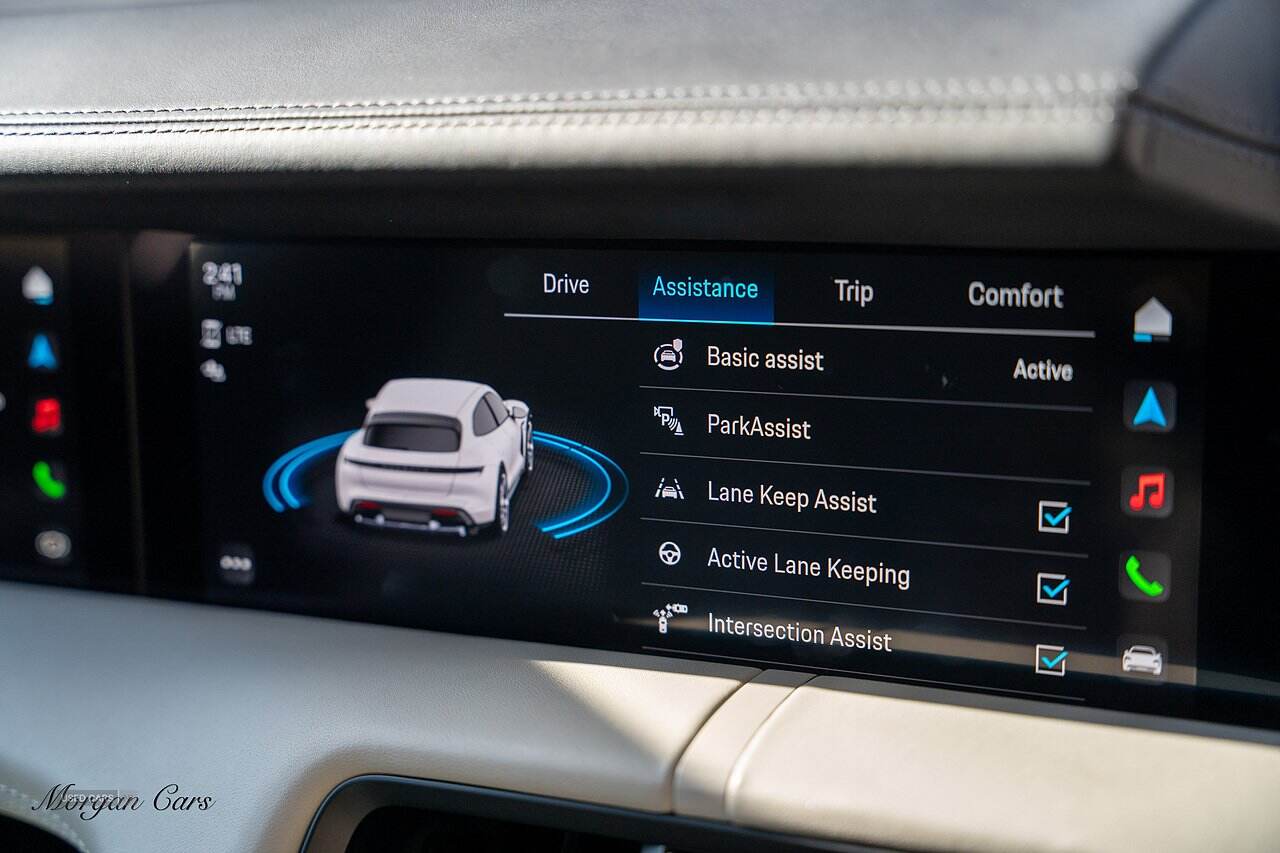 Oct 2021 Porsche Taycan 560kW Turbo S 93kWh 5dr Auto