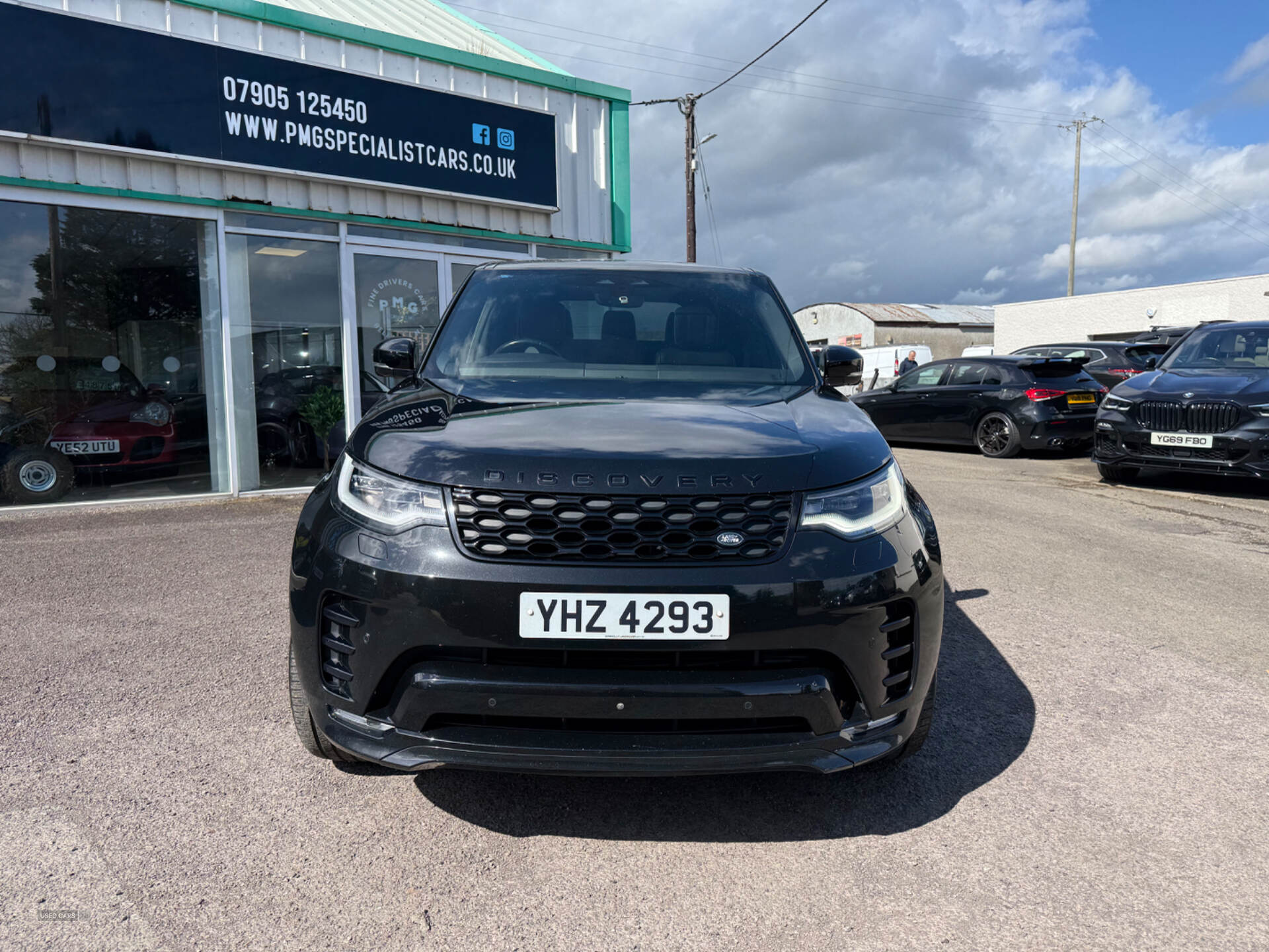 Sep 2021 Land Rover Discovery 3.0 D300 R-Dynamic HSE 5dr Auto