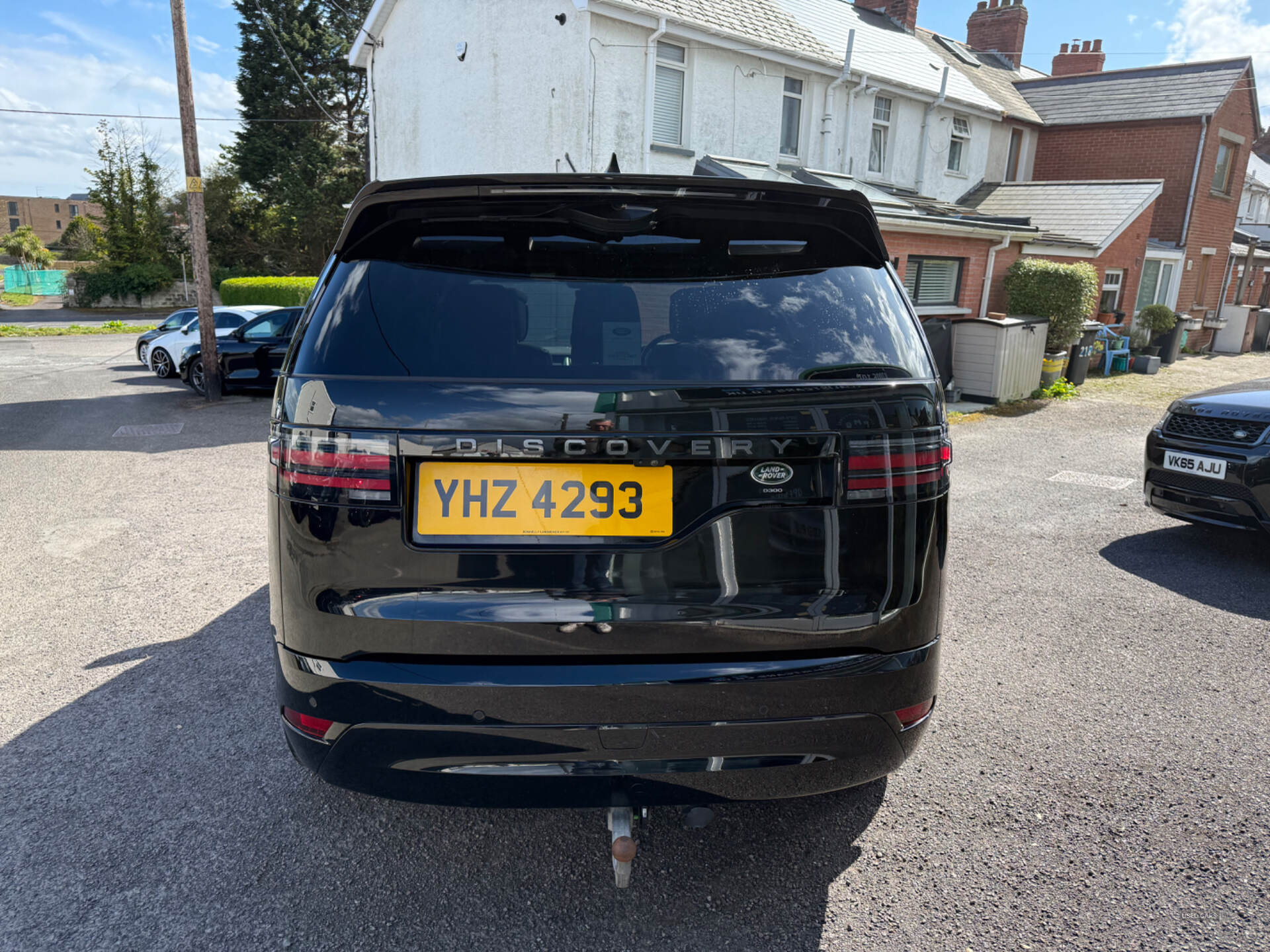 Sep 2021 Land Rover Discovery 3.0 D300 R-Dynamic HSE 5dr Auto
