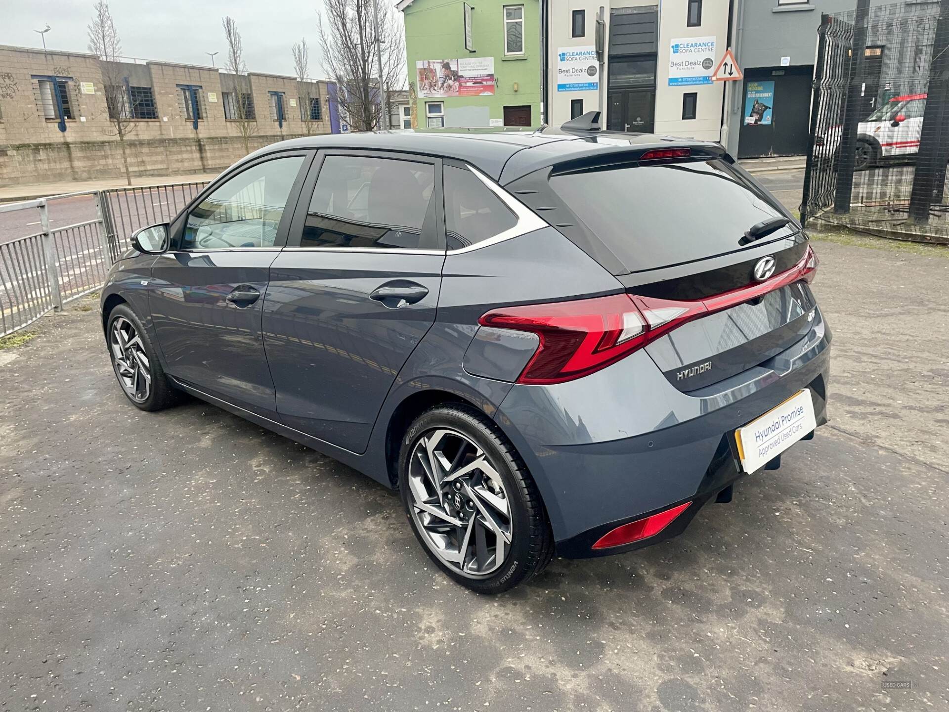 Hyundai i20 HATCHBACK in Down