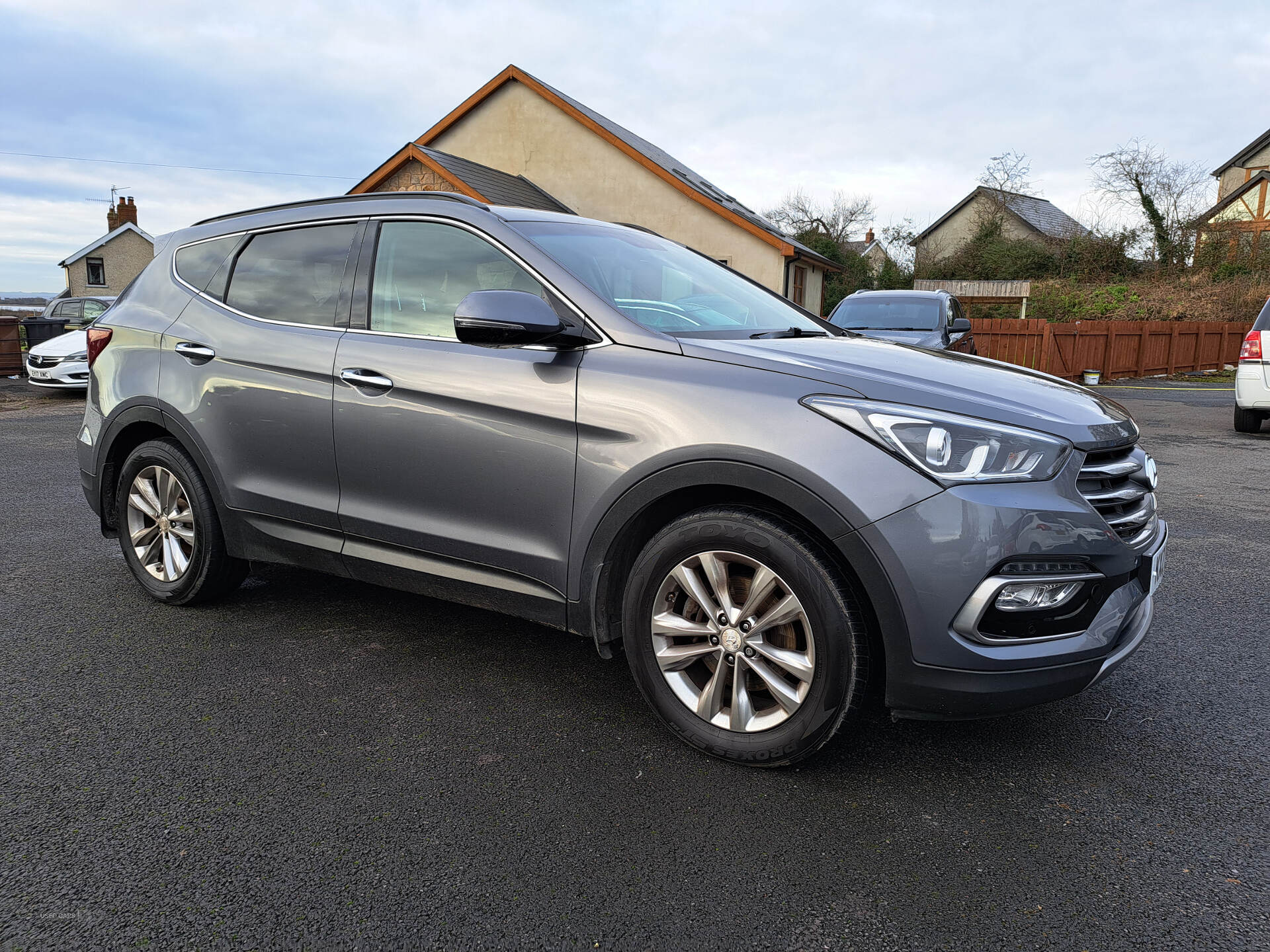 Hyundai Santa Fe DIESEL ESTATE in Antrim