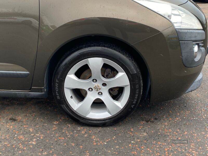 Dec 2009 Peugeot 3008 1.6 VTi Sport 5dr