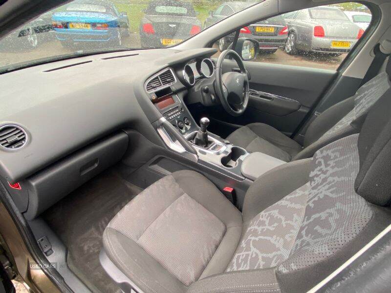 Dec 2009 Peugeot 3008 1.6 VTi Sport 5dr
