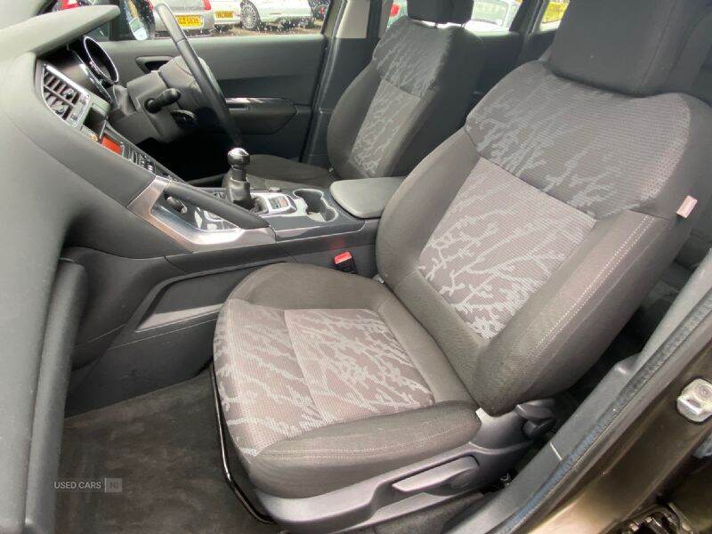 Dec 2009 Peugeot 3008 1.6 VTi Sport 5dr