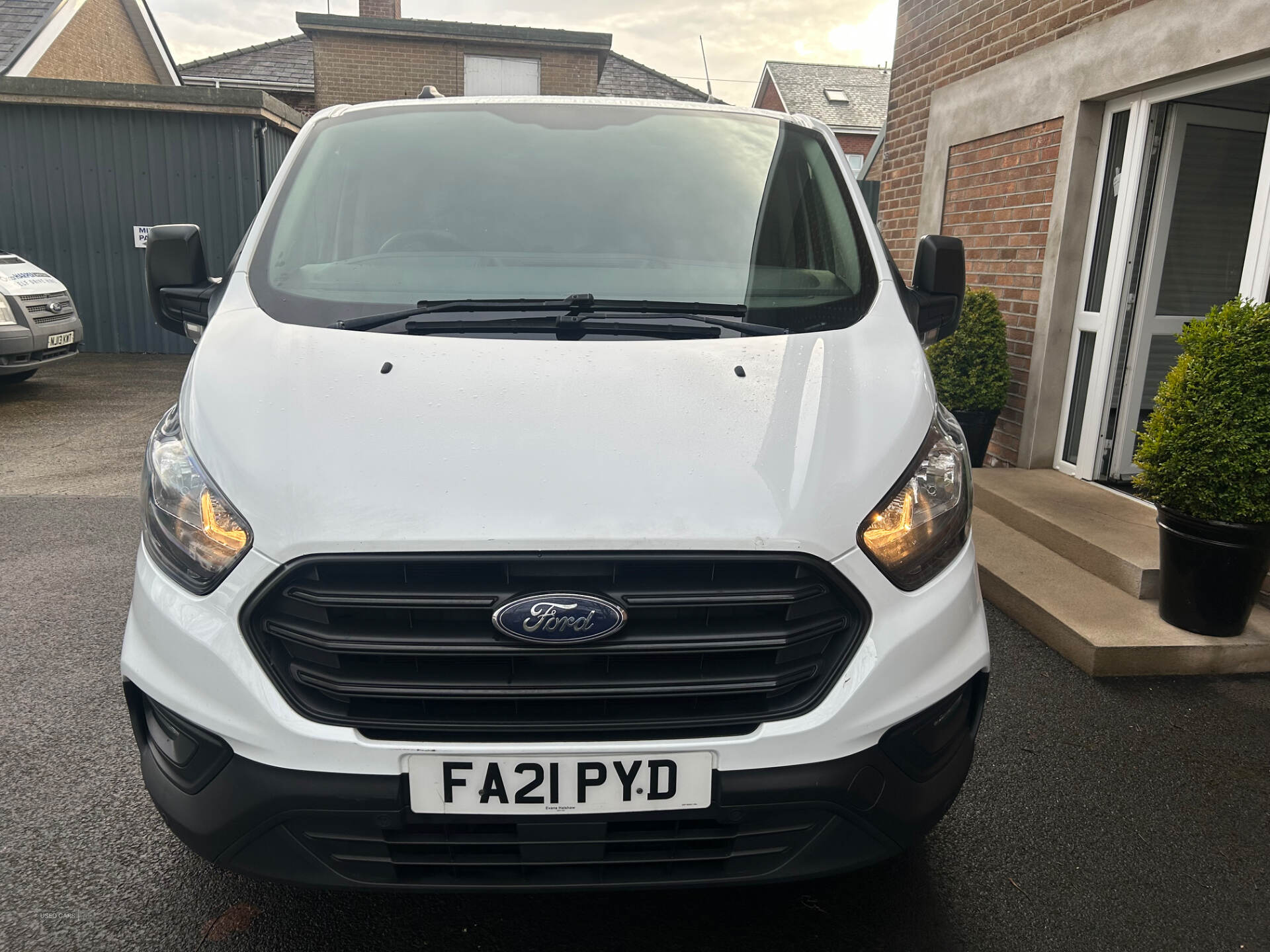 Ford Transit Custom 300 L1 DIESEL FWD in Derry / Londonderry