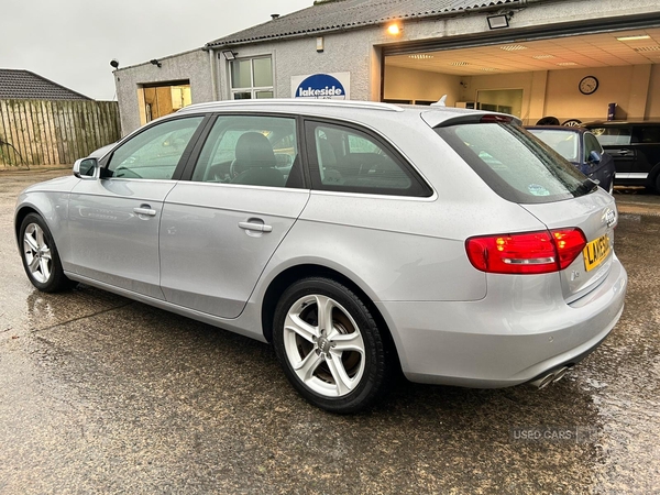 Audi A4 DIESEL AVANT in Down