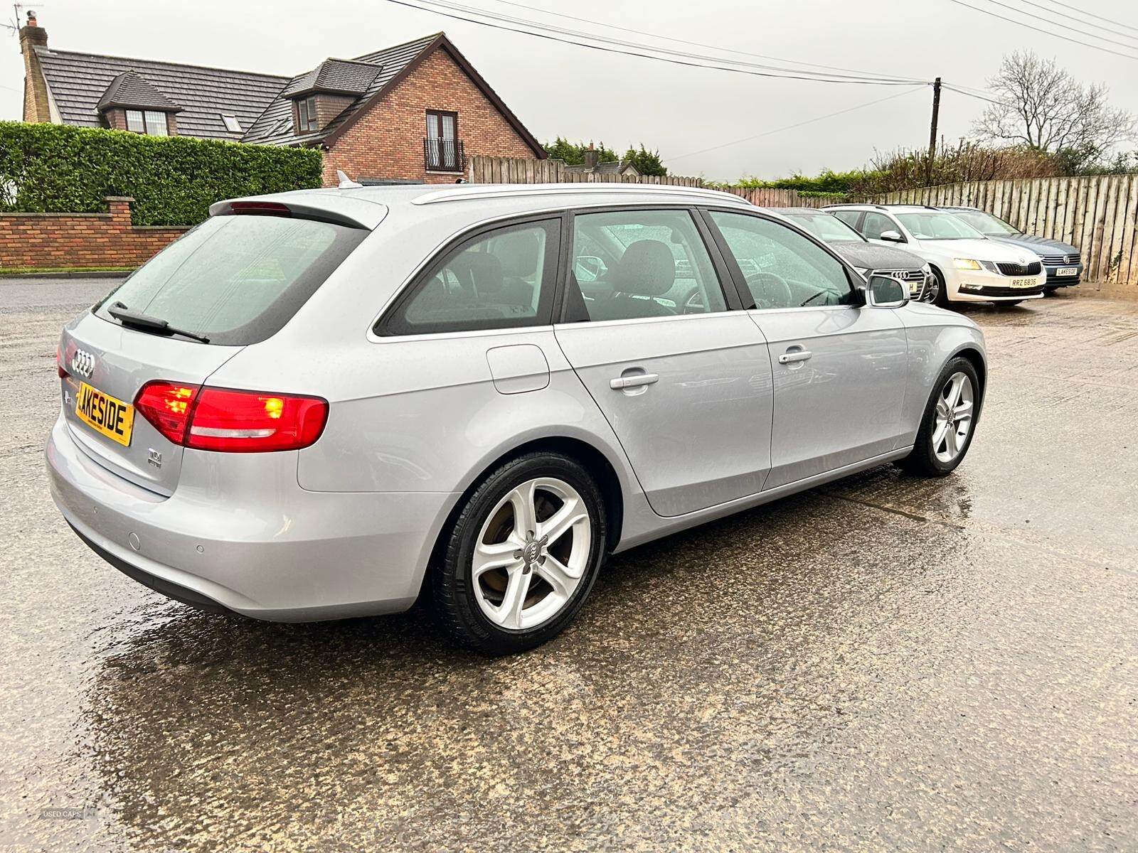 Audi A4 DIESEL AVANT in Down