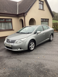 Toyota Avensis 2.0 D-4D T2 4dr in Down