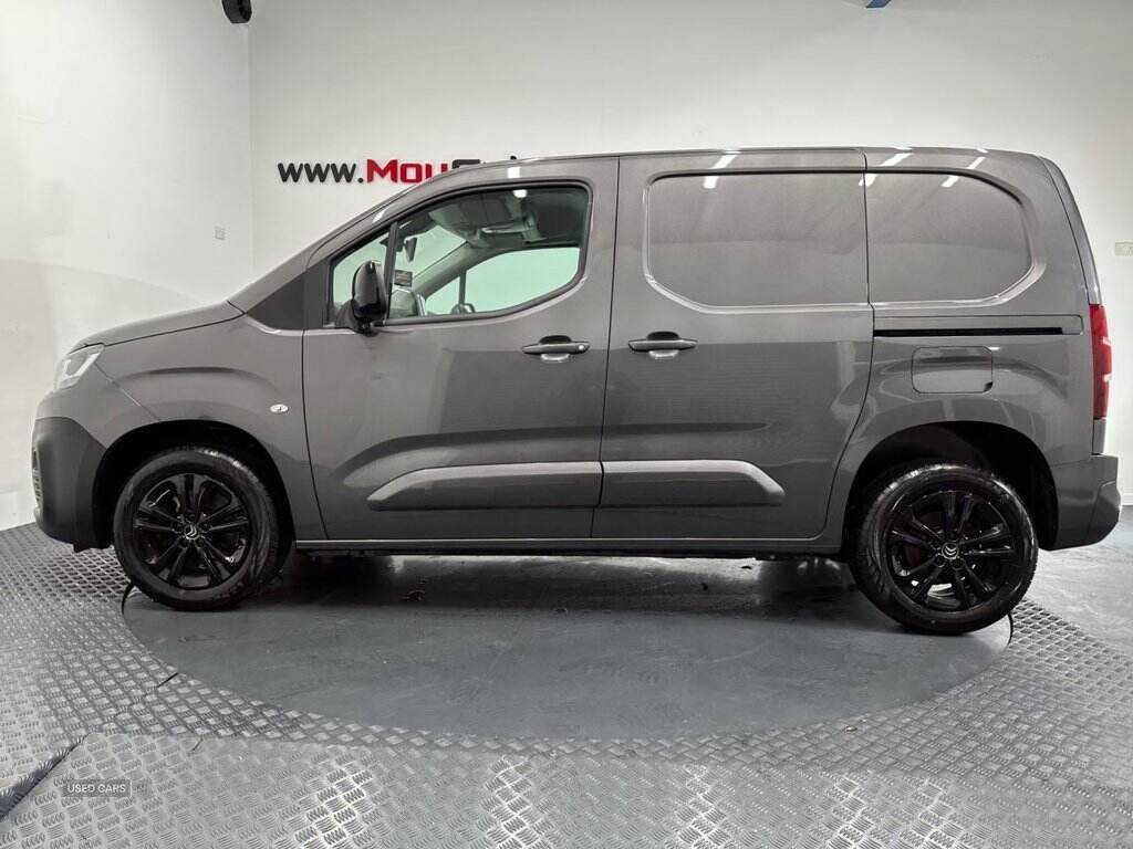 Feb 2022 Citroen Berlingo 1.5 BlueHDi 1000Kg Driver Pro 100ps [6 Speed]