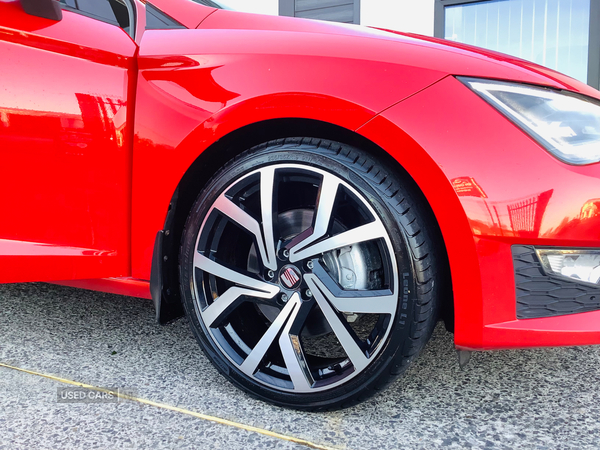 Seat Leon DIESEL HATCHBACK in Down