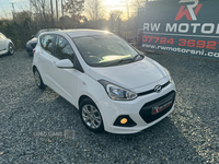 Hyundai i10 HATCHBACK in Armagh