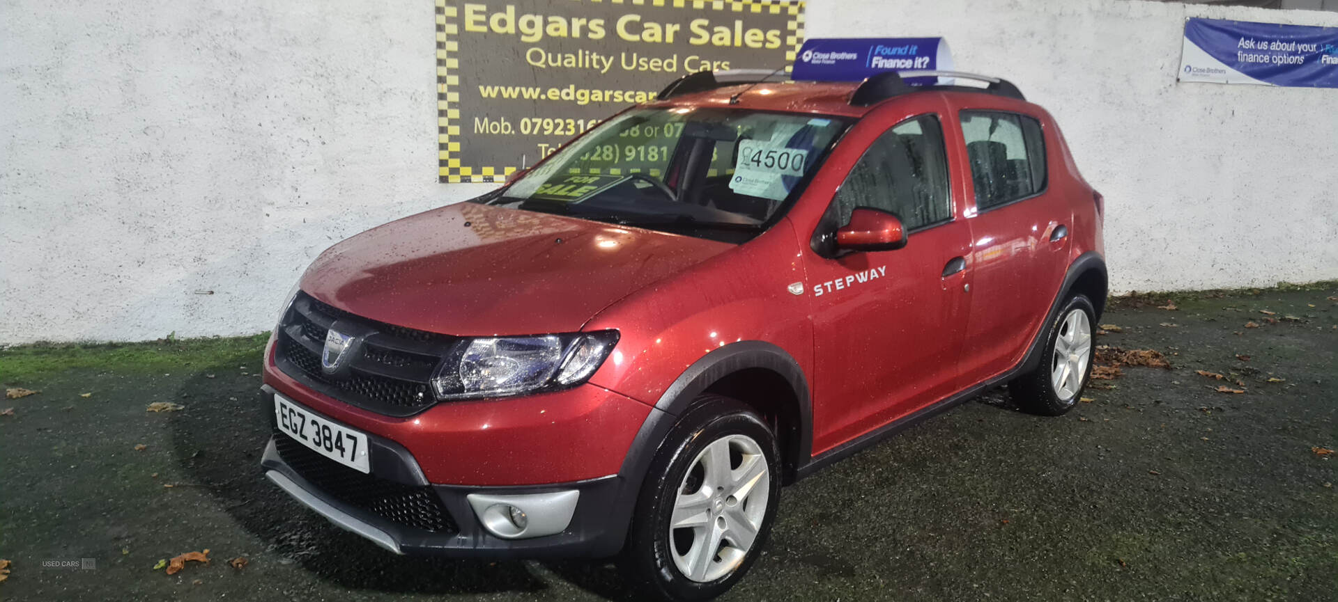 Dacia Sandero Stepway HATCHBACK in Down