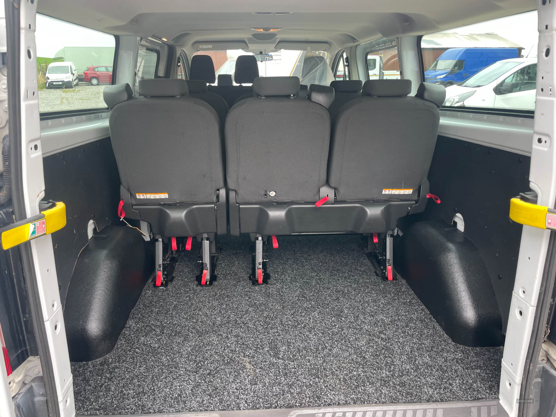 Oct 2014 Ford Transit Custom 2.2 TDCi 125ps Low Roof Kombi Van