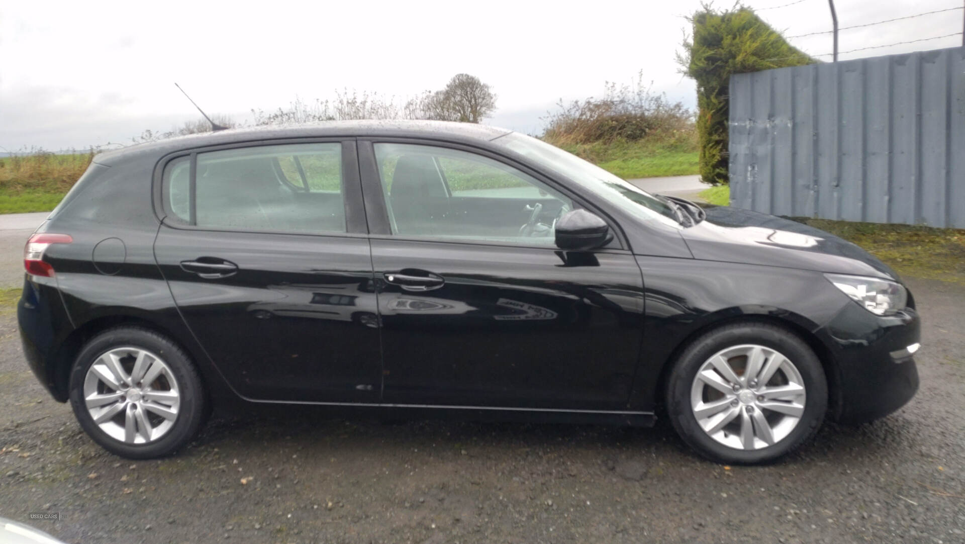 Nov 2015 Peugeot 308 1.6 BlueHDi 120 Active 5dr