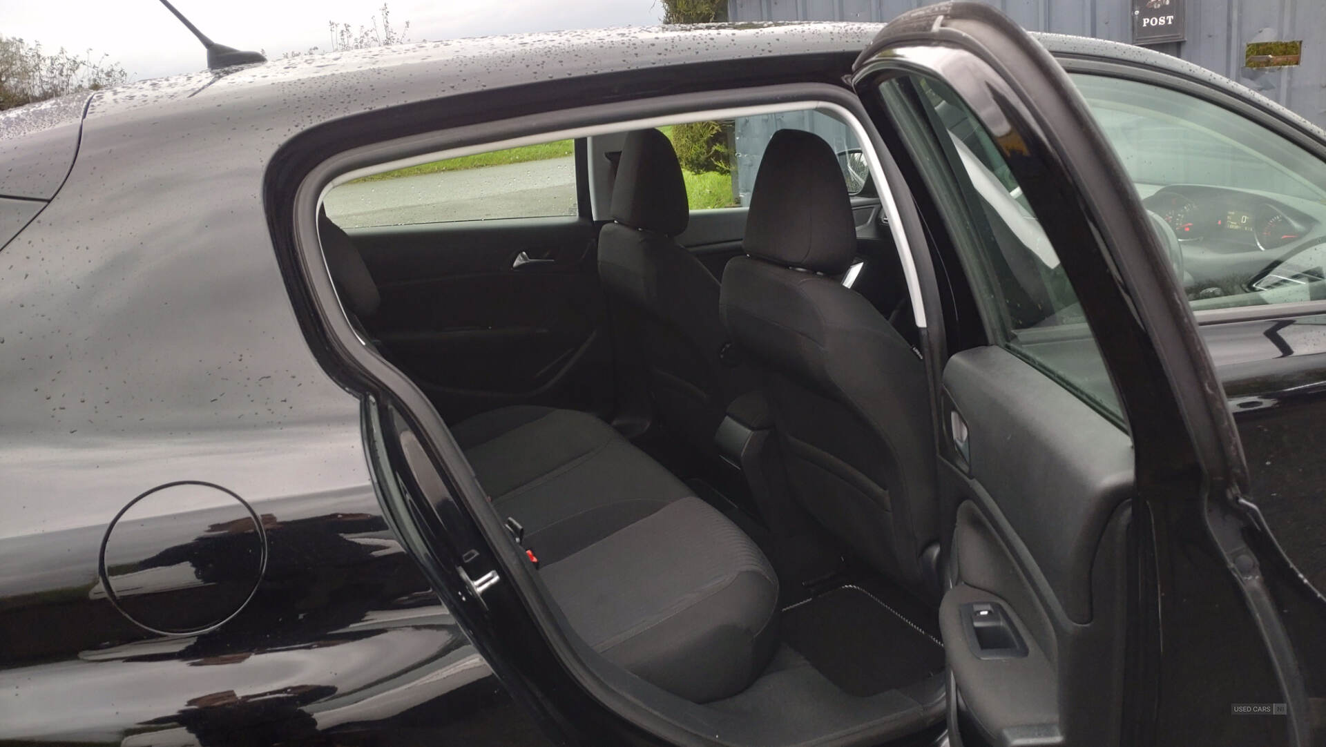Nov 2015 Peugeot 308 1.6 BlueHDi 120 Active 5dr