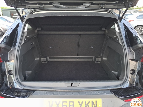 Vauxhall Grandland X DIESEL HATCHBACK in Down