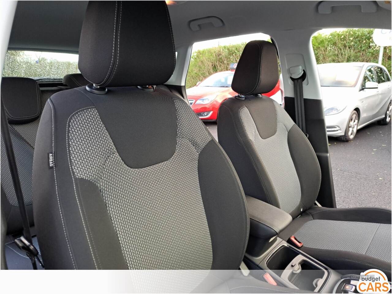 Sep 2018 Vauxhall Grandland X 1.5 Turbo D SE 5dr Auto