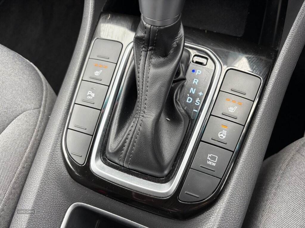 Nov 2020 Hyundai Ioniq 1.6 GDi Hybrid Premium 5dr DCT