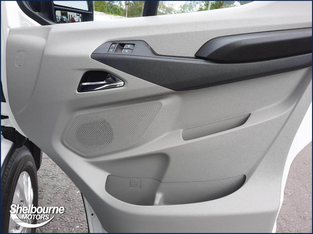 Jul 2022 Maxus E DELIVER 9 150kW High Roof Van 72kWh Auto