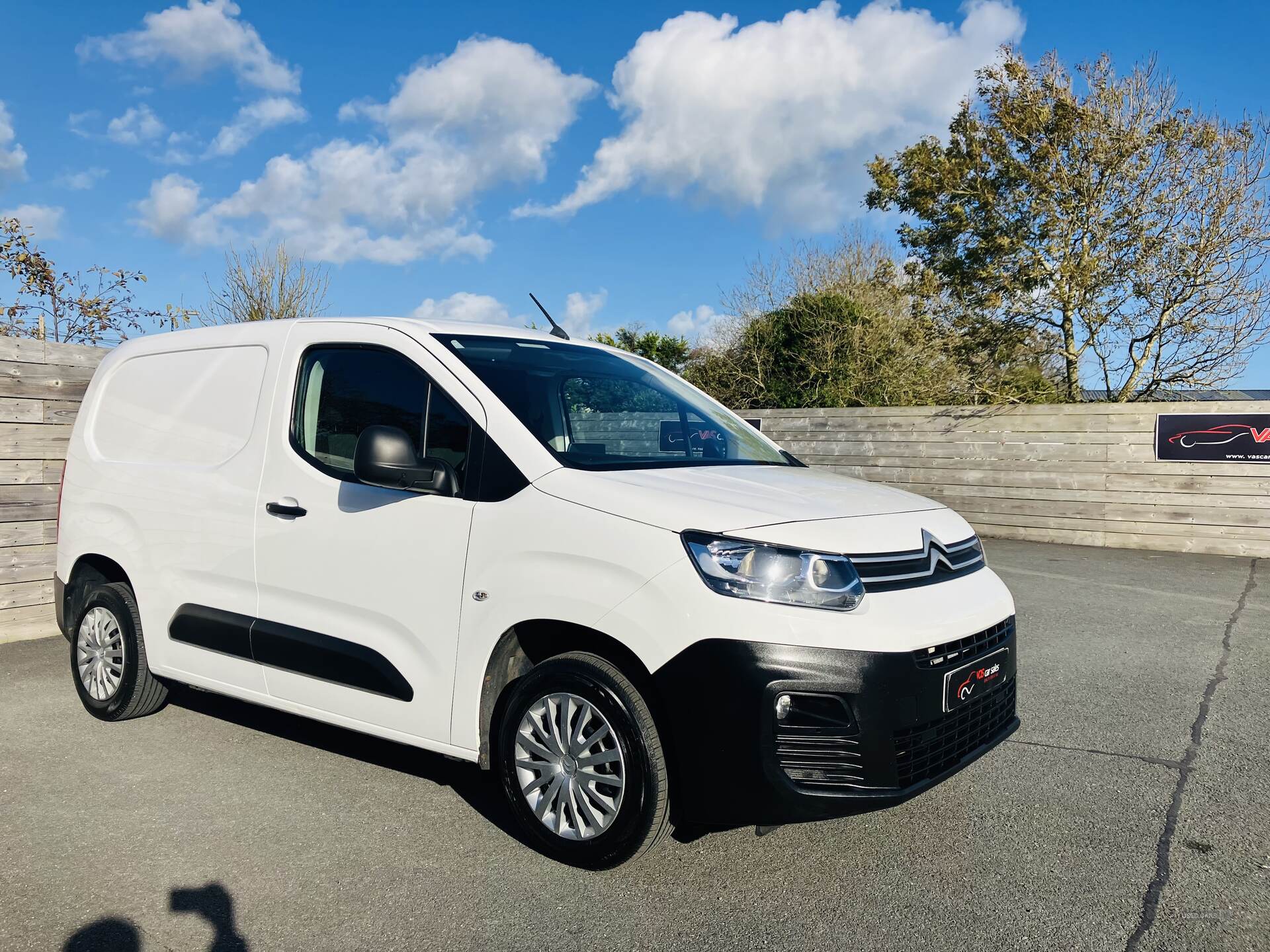 Citroen Berlingo M DIESEL in Down