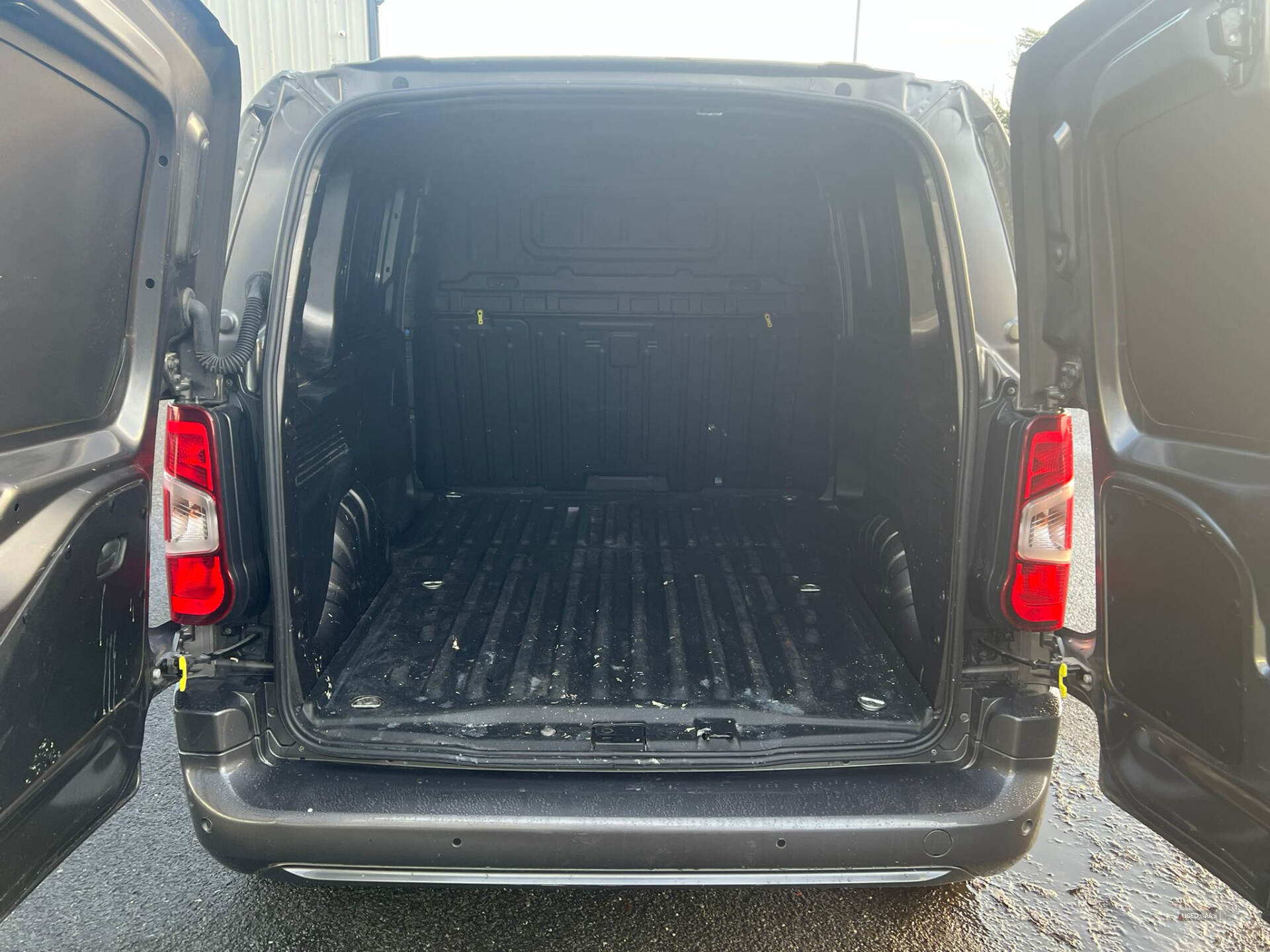 Sep 2021 Peugeot Partner 1000 1.5 BlueHDi 130 Asphalt Premium Van EAT8
