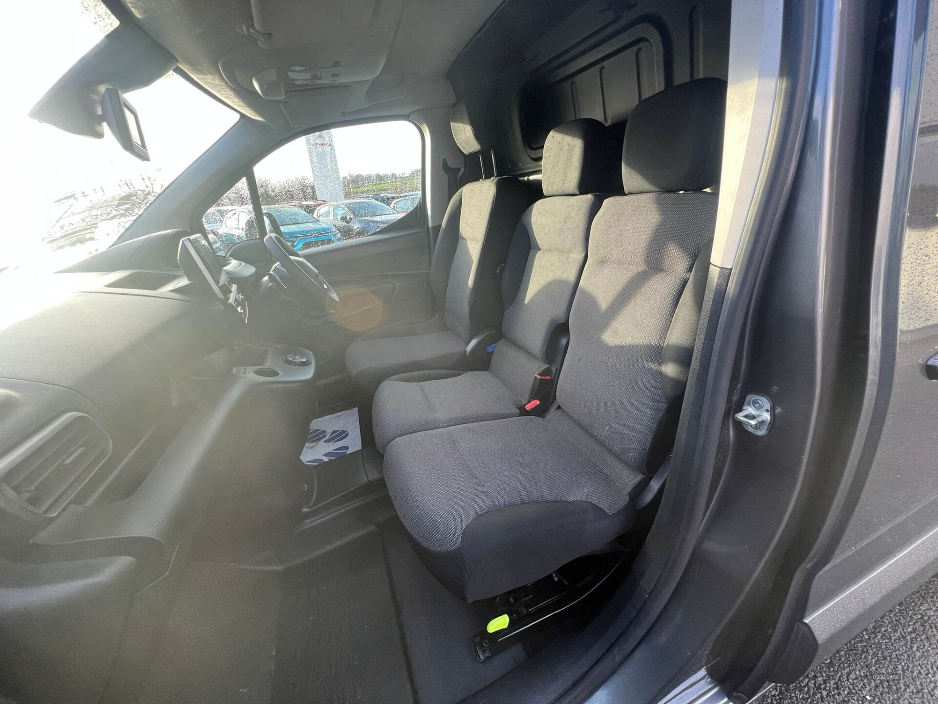 Sep 2021 Peugeot Partner 1000 1.5 BlueHDi 130 Asphalt Premium Van EAT8