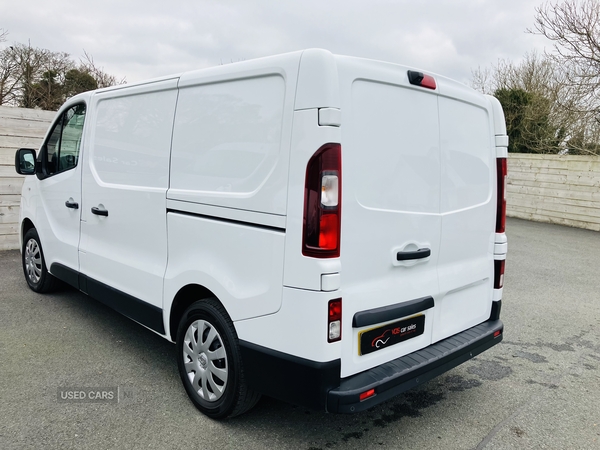 Renault Trafic SWB DIESEL in Down